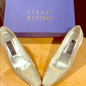 Beige satin evening heels